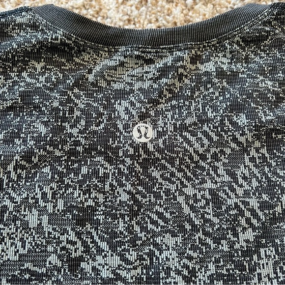 Lululemon Swiftly - Picture 8 of 9